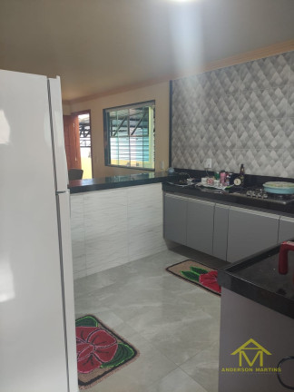 Imagem Casa com 4 Quartos à Venda, 250 m² em Rio Marinho - Vila Velha Imagem Casa com 4 Quartos à Venda, 250 m² em Rio Marinho - Vila Velha