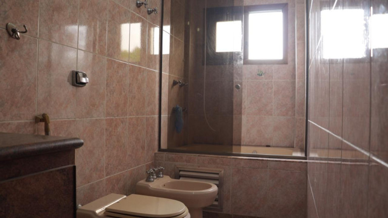 Imagem Casa com 4 Quartos à Venda, 700 m² em Marapé - Santos Imagem Casa com 4 Quartos à Venda, 700 m² em Marapé - Santos