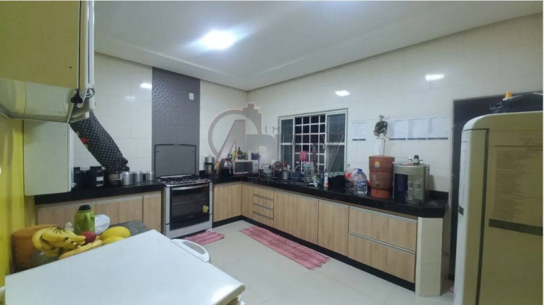 Imagem Casa com 4 Quartos à Venda, 234 m² em Jardim Olimpico - Montes Claros Imagem Casa com 4 Quartos à Venda, 234 m² em Jardim Olimpico - Montes Claros