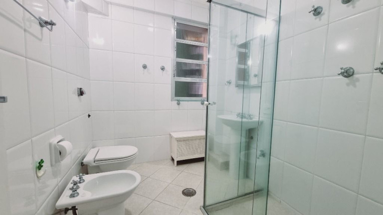 Imagem Apartamento com 3 Quartos à Venda, 200 m² em Pitangueiras - Guarujá
