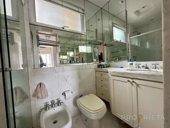 Imagem Apartamento com 3 Quartos à Venda, 125 m² em Lagoa - Rio De Janeiro