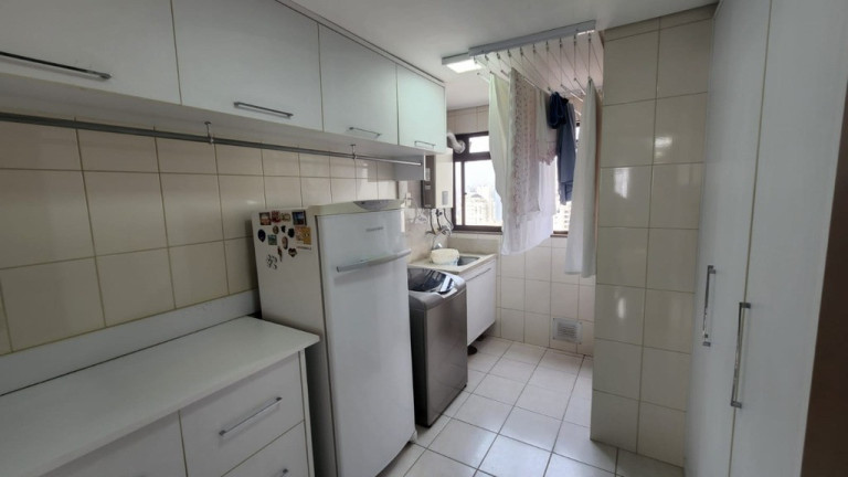 Imagem Apartamento com 3 Quartos à Venda, 206 m² em Menino Deus - Porto Alegre Imagem Apartamento com 3 Quartos à Venda, 206 m² em Menino Deus - Porto Alegre