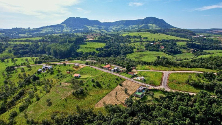 Imagem Terreno à Venda, 1.911 m² em Sete Nascentes - Bofete Imagem Terreno à Venda, 1.911 m² em Sete Nascentes - Bofete