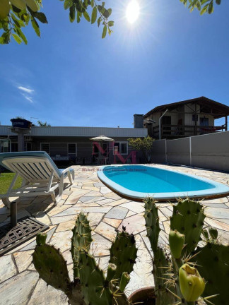 Imagem Casa com 4 Quartos à Venda, 490 m² em Guarapari - Pontal Do Paraná Imagem Casa com 4 Quartos à Venda, 490 m² em Guarapari - Pontal Do Paraná