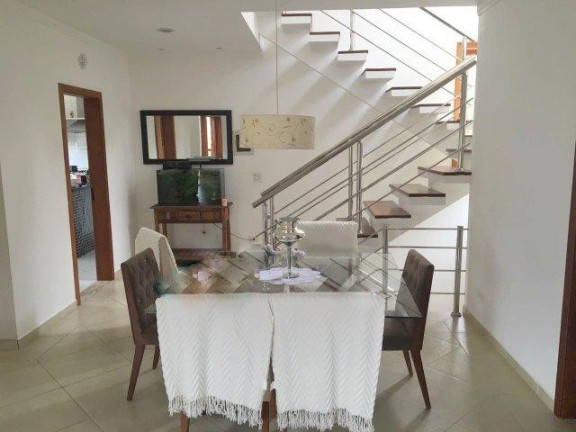 Imagem Casa com 4 Quartos à Venda, 420 m² em Pousada Dos Bandeirantes - Carapicuíba Imagem Casa com 4 Quartos à Venda, 420 m² em Pousada Dos Bandeirantes - Carapicuíba