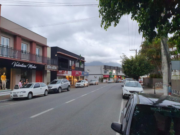 Imagem Imóvel com 3 Quartos à Venda, 360 m² em Centro - Guaramirim Imagem Imóvel com 3 Quartos à Venda, 360 m² em Centro - Guaramirim