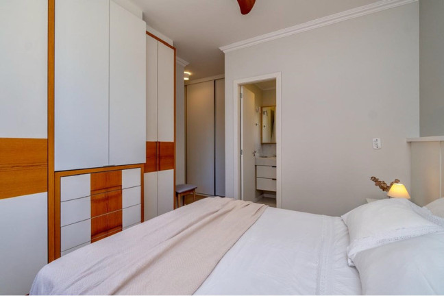 Imagem Apartamento com 3 Quartos à Venda, 94 m² em Menino Deus - Porto Alegre