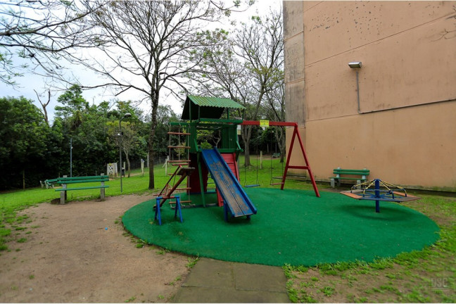 Imagem Imóvel com 2 Quartos à Venda, em Vila Nova - Porto Alegre Imagem Imóvel com 2 Quartos à Venda, em Vila Nova - Porto Alegre
