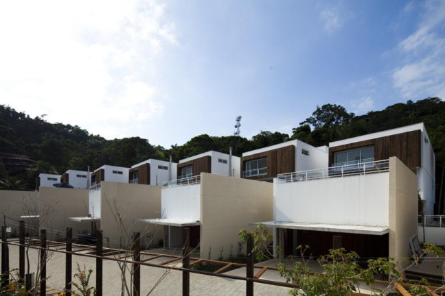 Imagem Imóvel com 5 Quartos à Venda, em Juquehy - São Sebastião Imagem Imóvel com 5 Quartos à Venda, em Juquehy - São Sebastião