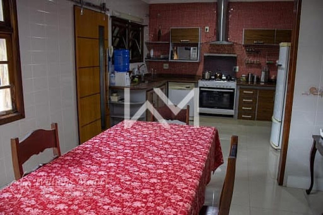 Imagem Sobrado com 5 Quartos à Venda, 670 m² em Vila Rosalia - Guarulhos Imagem Sobrado com 5 Quartos à Venda, 670 m² em Vila Rosalia - Guarulhos