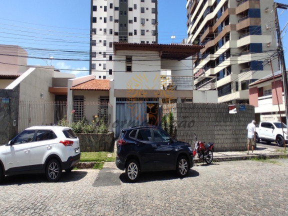 Imagem Casa com 4 Quartos à Venda, 260 m² em Treze De Julho - Aracaju Imagem Casa com 4 Quartos à Venda, 260 m² em Treze De Julho - Aracaju