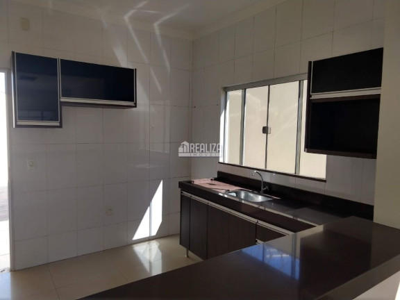 Imagem Casa com 2 Quartos à Venda, 200 m² em Jardim Espanha - Uberaba Imagem Casa com 2 Quartos à Venda, 200 m² em Jardim Espanha - Uberaba