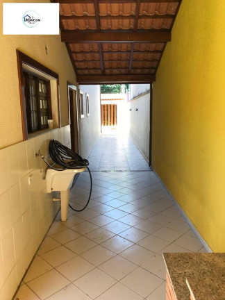 Imagem Sobrado com 3 Quartos à Venda, 249 m² em Jardim Britânia - Caraguatatuba Imagem Sobrado com 3 Quartos à Venda, 249 m² em Jardim Britânia - Caraguatatuba