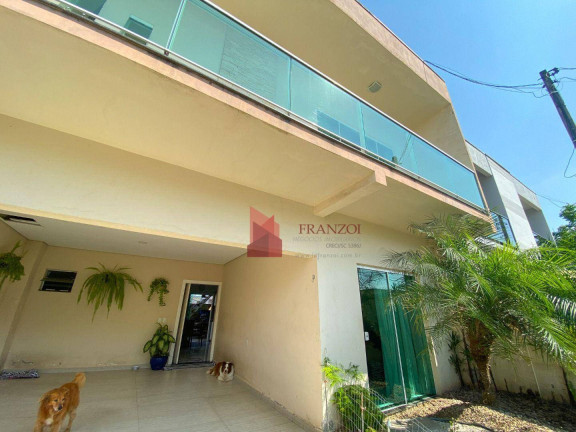 Sobrado com 4 Quartos à Venda, 170 m² em São João - Itajaí