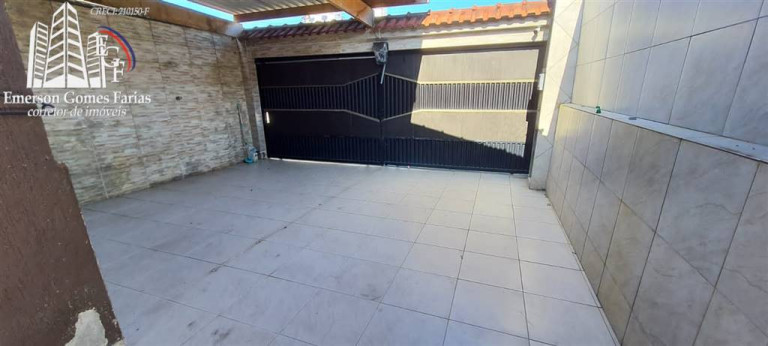 Imagem Casa com 2 Quartos à Venda,  em Vila Tupi - Praia Grande