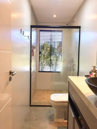Imagem Sobrado com 3 Quartos à Venda, 210 m² em Centro - Balneário Camboriú