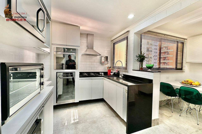 Imagem Apartamento com 3 Quartos à Venda, 138 m² em Moema - São Paulo
