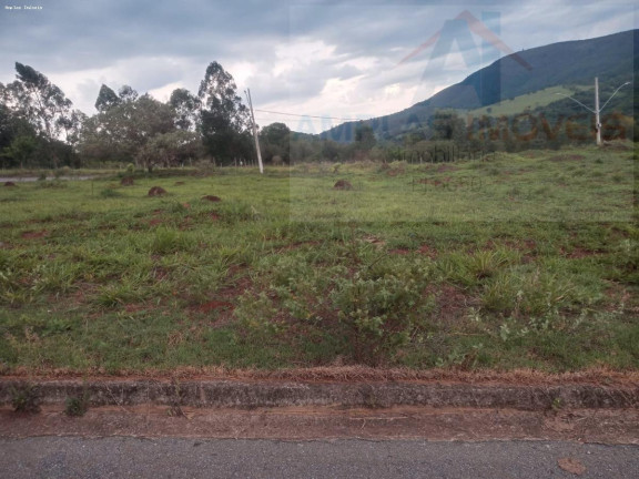 Terreno à Venda, 200 m² em Bandeantes - Mateus Leme