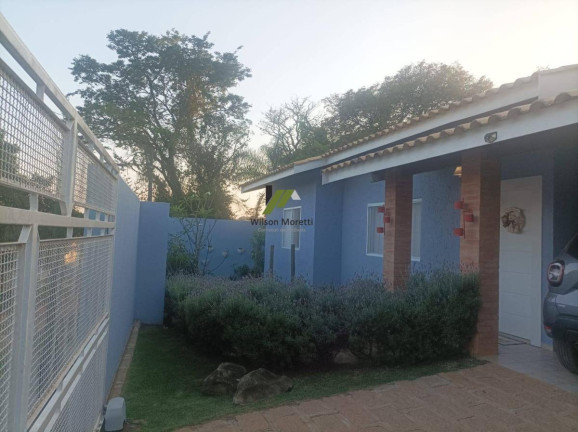 Imagem Casa de Condomínio com 3 Quartos à Venda, 280 m²