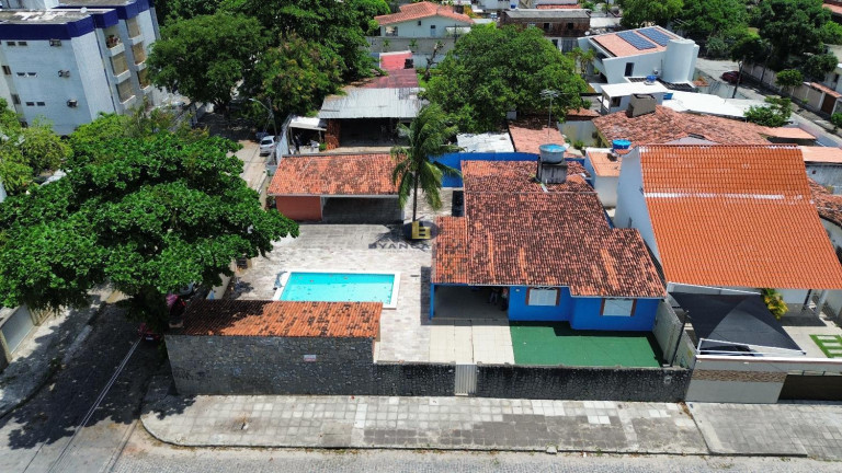 Casa com 4 Quartos à Venda, 351 m² em Cordeiro - Recife