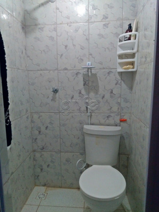 Imagem Casa com 5 Quartos à Venda, 289 m² em Montese - Fortaleza Imagem Casa com 5 Quartos à Venda, 289 m² em Montese - Fortaleza