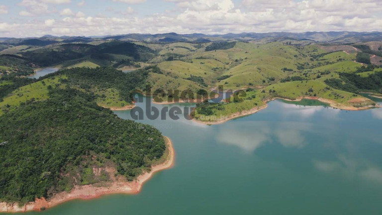 Imagem Fazenda à Venda, 130 m² em Santa Branca