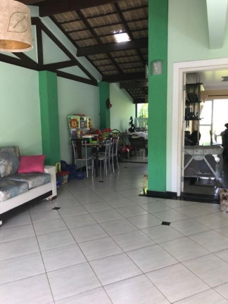 Imagem Casa com 4 Quartos à Venda, em Patamares - Salvador Imagem Casa com 4 Quartos à Venda, em Patamares - Salvador