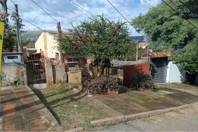 Imagem Casa com 3 Quartos à Venda,  em Partenon - Porto Alegre