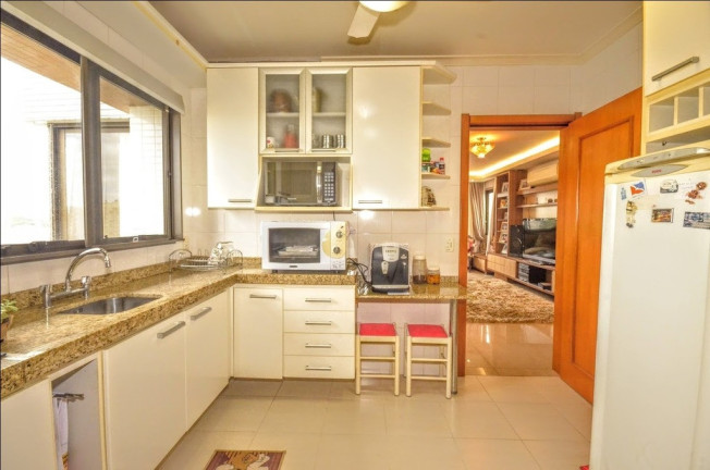 Imagem Apartamento com 3 Quartos à Venda, 124 m² em Petrópolis - Porto Alegre Imagem Apartamento com 3 Quartos à Venda, 124 m² em Petrópolis - Porto Alegre