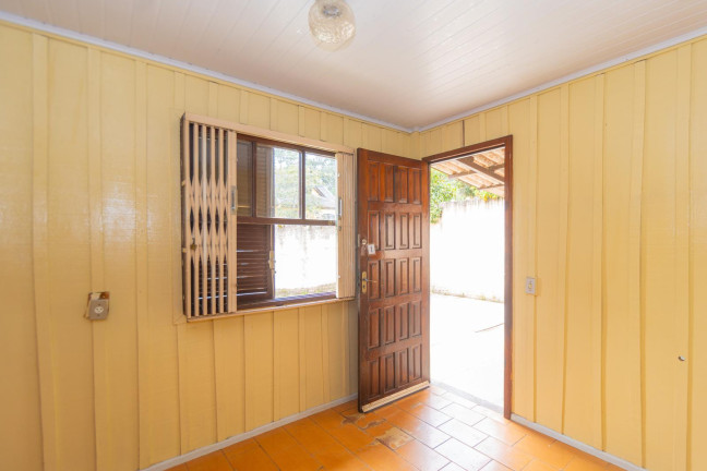 Imagem Casa com 3 Quartos para Alugar, 71 m² em Orleans - Curitiba Imagem Casa com 3 Quartos para Alugar, 71 m² em Orleans - Curitiba