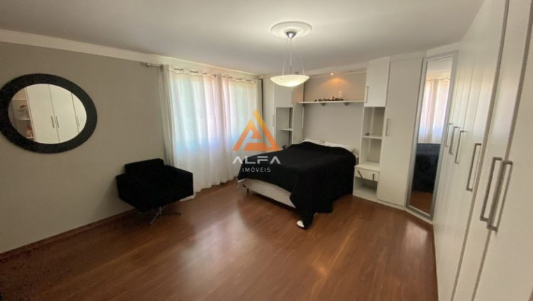 Imagem Casa com 4 Quartos à Venda, 200 m² Imagem Casa com 4 Quartos à Venda, 200 m²