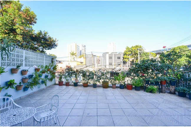 Imagem Casa com 3 Quartos à Venda, 190 m² em Vila Romana - São Paulo Imagem Casa com 3 Quartos à Venda, 190 m² em Vila Romana - São Paulo