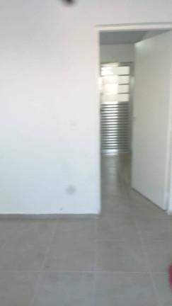 Imagem Casa com 1 Quarto para Alugar,  em Bandeiras - Osasco
