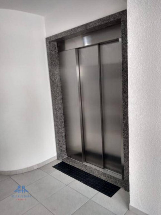 Imagem Imóvel com 3 Quartos à Venda, 97 m² em Capoeiras - Florianópolis