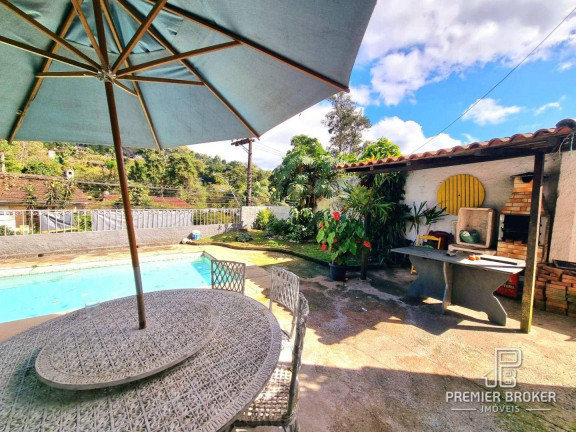 Imagem Casa com 4 Quartos à Venda, 230 m² em Bom Retiro - Teresópolis Imagem Casa com 4 Quartos à Venda, 230 m² em Bom Retiro - Teresópolis