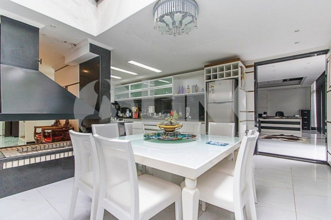 Imagem Casa com 5 Quartos à Venda, 800 m² em Jardim Botânico - Porto Alegre Imagem Casa com 5 Quartos à Venda, 800 m² em Jardim Botânico - Porto Alegre