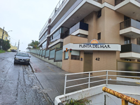 Imagem Casa com 4 Quartos à Venda, 265 m² em Piratininga - Niterói Imagem Casa com 4 Quartos à Venda, 265 m² em Piratininga - Niterói