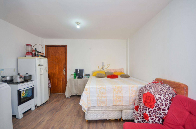 Imagem Kitnet com 1 Quarto à Venda, 21 m² em Centro - Curitiba Imagem Kitnet com 1 Quarto à Venda, 21 m² em Centro - Curitiba