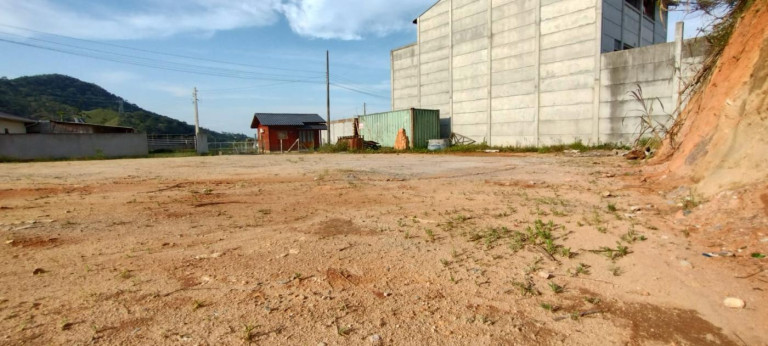 Terreno à Venda, 611 m² em Bela Vista - Palhoça