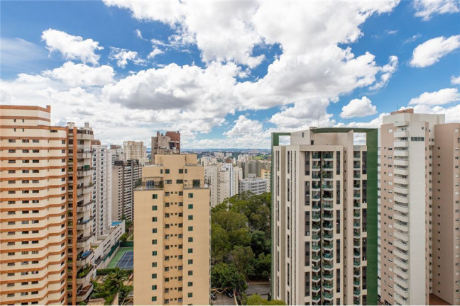 Imagem Imóvel com 4 Quartos à Venda, em Vila Andrade - São Paulo Imagem Imóvel com 4 Quartos à Venda, em Vila Andrade - São Paulo