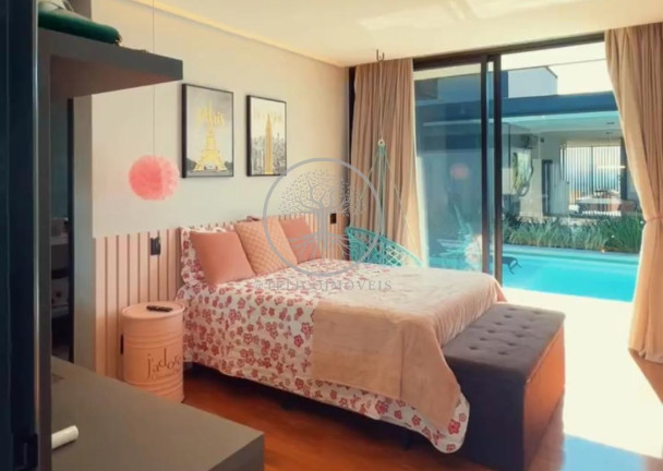 Imagem Casa de Condomínio com 3 Quartos à Venda, 390 m²