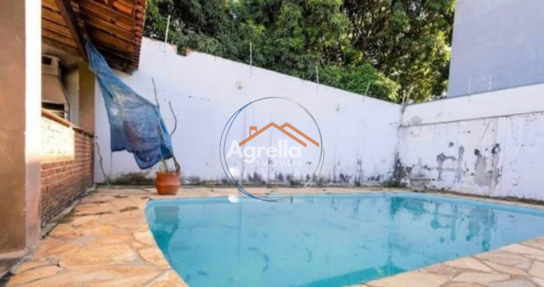Imagem Casa com 3 Quartos à Venda, 220 m² em Jardim Cristina - Mogi Guaçu Imagem Casa com 3 Quartos à Venda, 220 m² em Jardim Cristina - Mogi Guaçu
