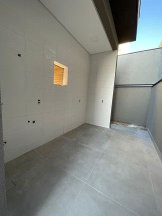 Imagem Casa com 3 Quartos à Venda, 214 m² em Bairro Do Grama - Caçapava Imagem Casa com 3 Quartos à Venda, 214 m² em Bairro Do Grama - Caçapava