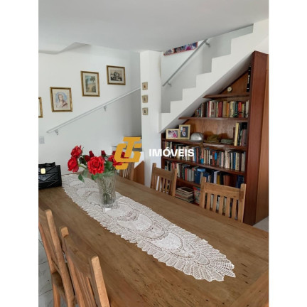 Imagem Casa com 4 Quartos à Venda, 201 m² em Cedros - Camboriú Imagem Casa com 4 Quartos à Venda, 201 m² em Cedros - Camboriú