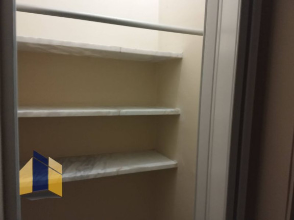 Imagem Apartamento com 2 Quartos à Venda, 130 m²