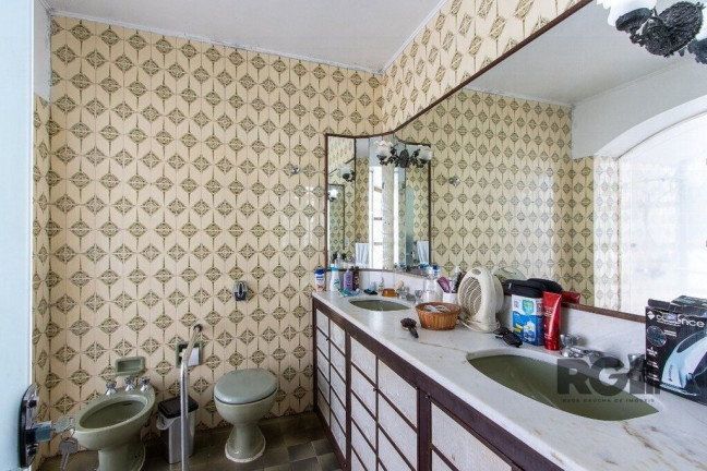 Imagem Casa com 3 Quartos à Venda, em Santa Tereza - Porto Alegre Imagem Casa com 3 Quartos à Venda, em Santa Tereza - Porto Alegre