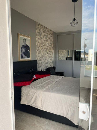 Imagem Casa com 3 Quartos à Venda, 415 m² em Pinheira - Palhoça Imagem Casa com 3 Quartos à Venda, 415 m² em Pinheira - Palhoça