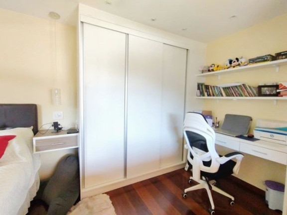Imagem Imóvel com 3 Quartos à Venda, 195 m² em Várzea - Teresópolis Imagem Imóvel com 3 Quartos à Venda, 195 m² em Várzea - Teresópolis