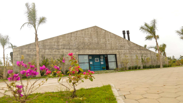 Imagem Terreno à Venda, 198 m² em Praia Do Rosa - Imbituba