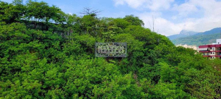 Imagem Cobertura com 3 Quartos à Venda, 180 m² em Tijuca - Rio De Janeiro Imagem Cobertura com 3 Quartos à Venda, 180 m² em Tijuca - Rio De Janeiro